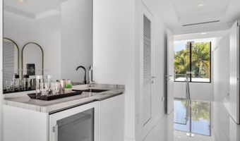 124 Park Dr, Bal Harbour, FL 33154