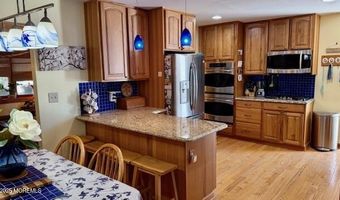 1245 Longboat Ave, Beachwood, NJ 08722