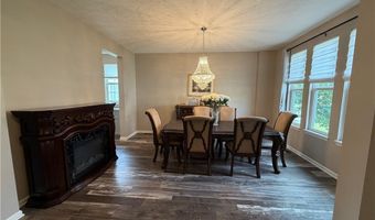 987 Hawkin Ln, Aurora, OH 44202