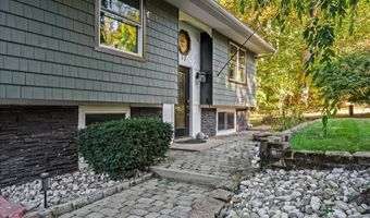 33 Tanglewood Dr, Alloway, NJ 07422