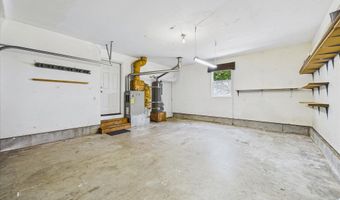 2168 Tina Ct, Arcata, CA 95521