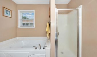 1702 Bellview Dr, Athens, AL 35611