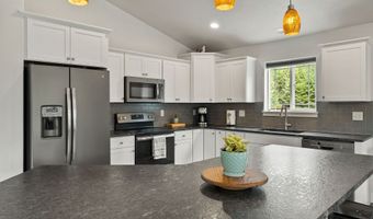 13404 Crescent Moon Dr, Bigfork, MT 59911