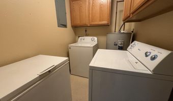 723 NE 15th Ave, Aberdeen, SD 57401