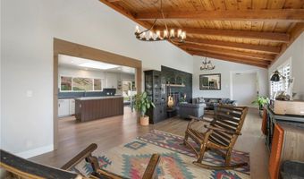 1864 Laurel Rd, Oceanside, CA 92054