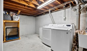 131 Dorset Ave, Albertson, NY 11507