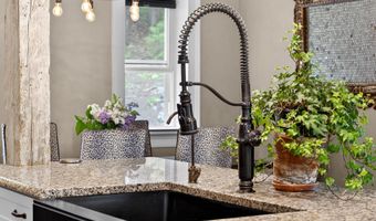 290 Leighton Rd, Augusta, ME 04330