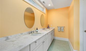 503 Seaside Dr, Jamestown, RI 02835