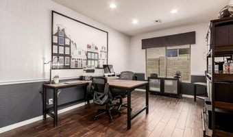 39913 N PRIDE Dr, Anthem, AZ 85086