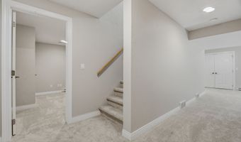 4717 N TANGLEWOOD Dr, Appleton, WI 54913