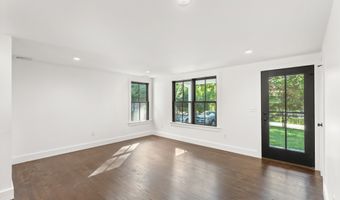 35 New St, Sharon, CT 06069
