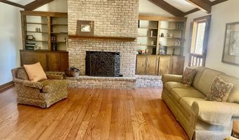 504 Holmes St, Belzoni, MS 39038