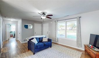 1454 Hillcrest Dr, Atwater, OH 44201