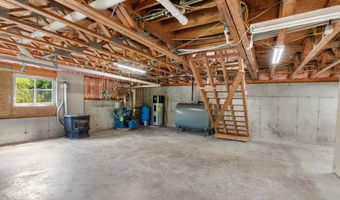 9 Hounds Way, Bath, ME 04530