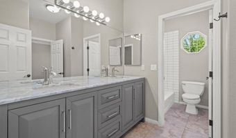 8000 Silver King Dr, Las Vegas, NV 89129