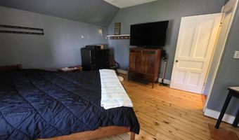2 Green St, Barre, VT 05641