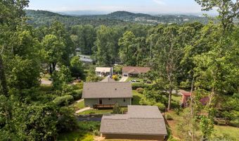 17 Laurel Rd, Arden, NC 28704