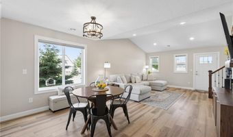 6986 Lancaster Way NE, Albertville, MN 55301