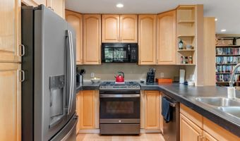 460 Bella Vista Dr, Angwin, CA 94508