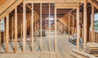266 Orchard Ave, Belford, NJ 07718