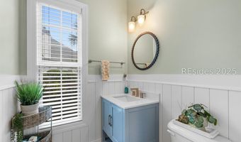 4 Stoney Point Dr, Bluffton, SC 29910