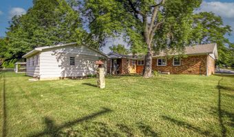 239 Greenway Rd, Arkansas City, KS 67005