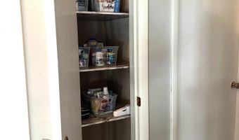 107 E 13 St, Atlantic, IA 50022