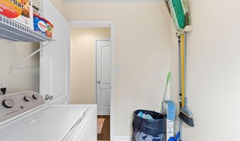 15 Bishop Cir, Albrightsville, PA 18210