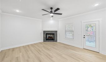 100 Selkirk Dr, Bella Vista, AR 72715