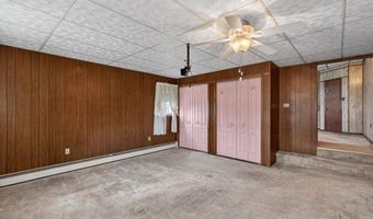 108 W 2ND St, Alburtis, PA 18011