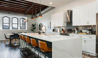 122 College St #301, Asheville, NC 28801