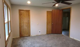 432 S Munsterman St, Appleton, MN 56208