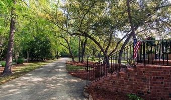 1392 Eden Rd, Awendaw, SC 29429