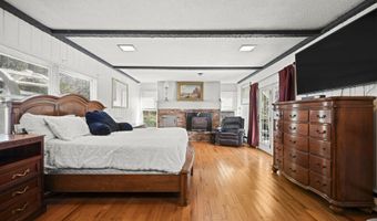85 Lawton Rd, Canton, CT 06019