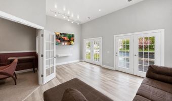 1 Prairie Ln, Bayville, NJ 08721