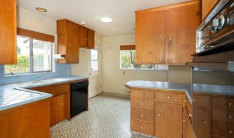 557 Canyon Dr, Solana Beach, CA 92075
