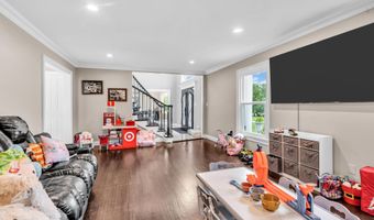 20 Regency Way, Manalapan, NJ 07726