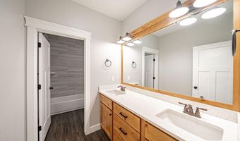 2868 Spring Gulch Dr, Ammon, ID 83406