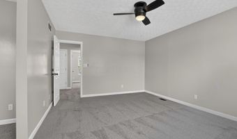 2425 Dunsworth Dr, Columbus, OH 43235