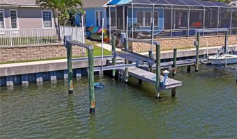 5714 SEA TROUT Pl, Apollo Beach, FL 33572