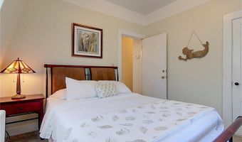 36 Dixon St, Newport, RI 02840