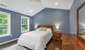 19 Linwood Dr, Alton, NH 03809