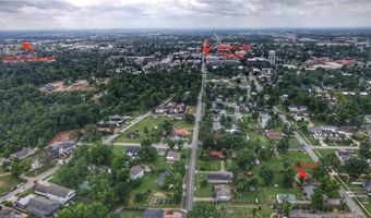 704 NW A St, Bentonville, AR 72712