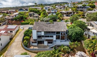1789 Laukahi St, Honolulu, HI 96821