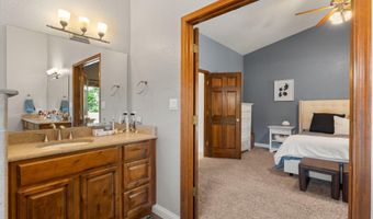 6404 Meadow Hills St NE, Albuquerque, NM 87111