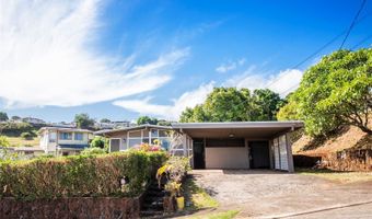 99-822 Nahiolea St, Aiea, HI 96701