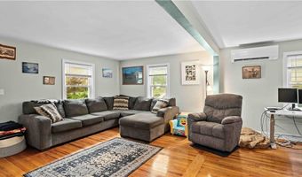 74 Algonquin Rd, East Providence, RI 02916