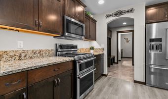 2712 W FALLEN OAK Dr, Appleton, WI 54913