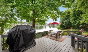 3673 ACE Dr, Akron, OH 44319