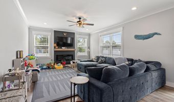 140 Pennant Ave, Beachwood, NJ 08722